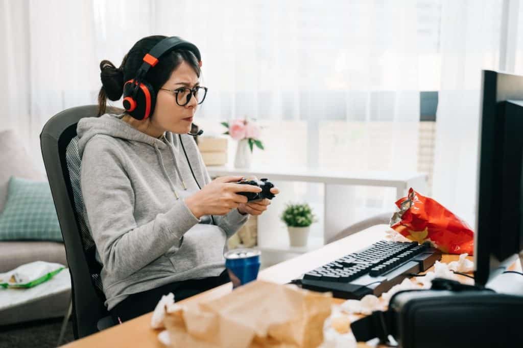 Best gaming headset for glasses wearers